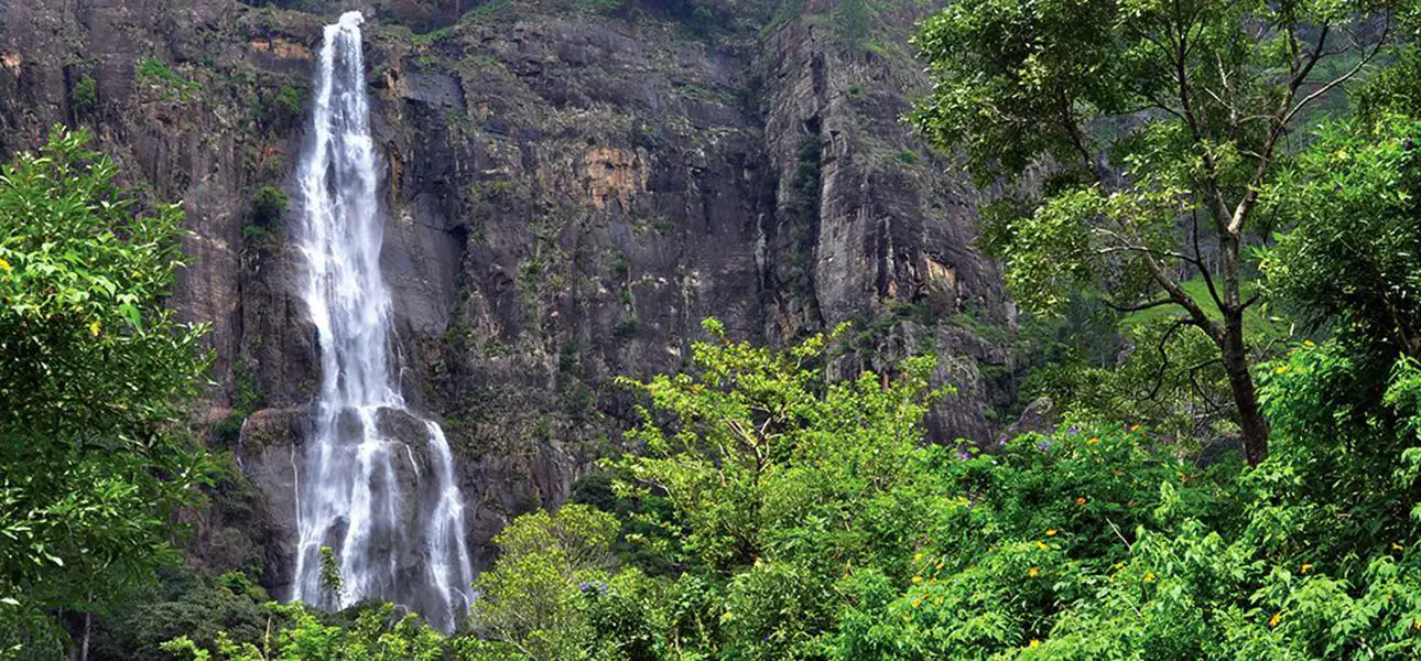 5-BambarakanadaWaterfall-G-1-ezgif.com-optiwebp